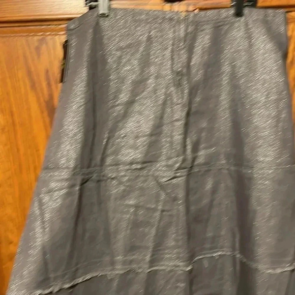 Be-Girl gray denim skirt no split frayed edges in design - Picture 3 of 5